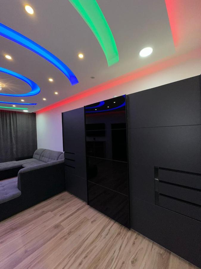 Modern Apartments Neuburg C - Top - 3 Zimmer, Stellplatz, Zentrum, Wi-Fi, 3 Tv, Kueche Neuburg an Der Donau Εξωτερικό φωτογραφία