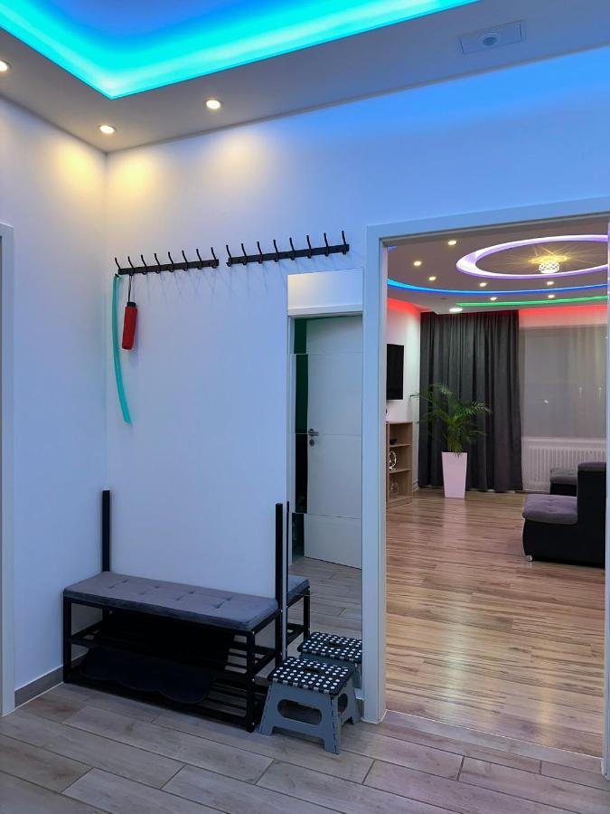 Modern Apartments Neuburg C - Top - 3 Zimmer, Stellplatz, Zentrum, Wi-Fi, 3 Tv, Kueche Neuburg an Der Donau Εξωτερικό φωτογραφία